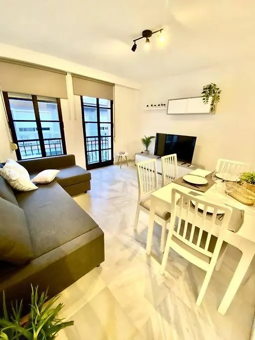 Apartamento Calle Palangreros Fuengirola 0*,